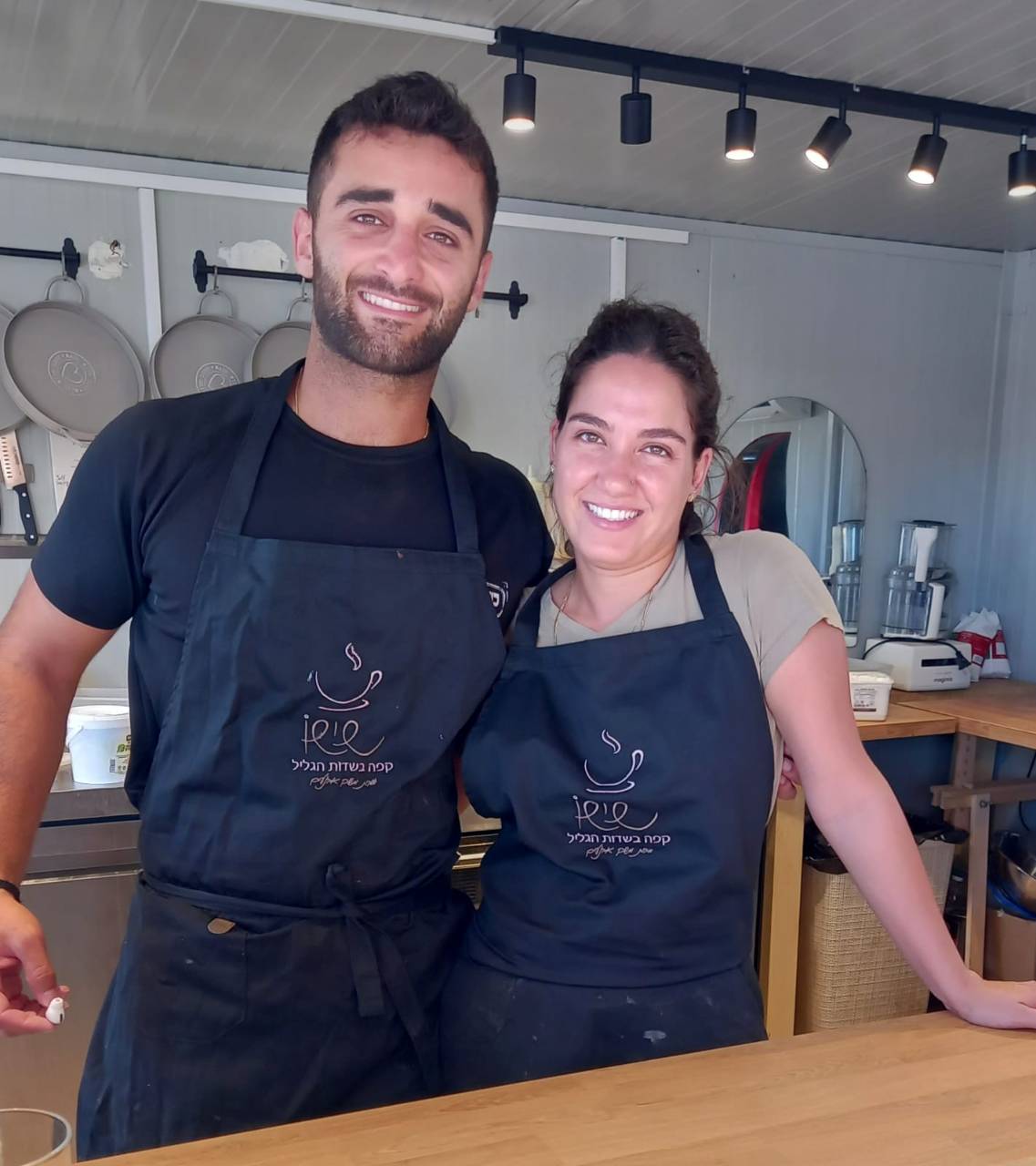 שישו עגלת קפה מושב הזורעים סיפור העגלה