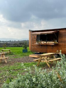 קפה יעל עגלת קפה בית לחם הגלילית תמונה של העגלה