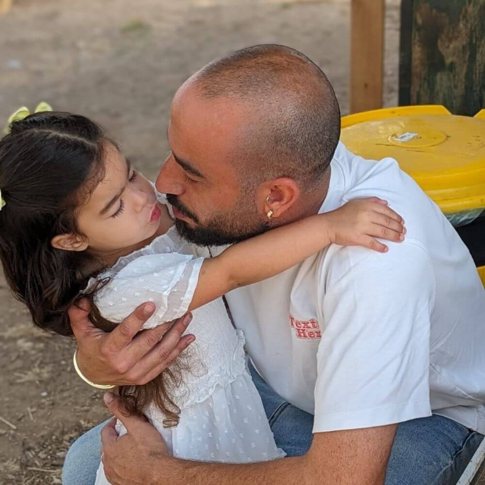 מונה קפה עגלת קפה תמונה של בעל העגלה