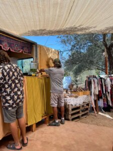 מאיוצ'קה עגלת קפה חדשה מושב גמזו בשפלה תמונה של העגלה ולקוחות