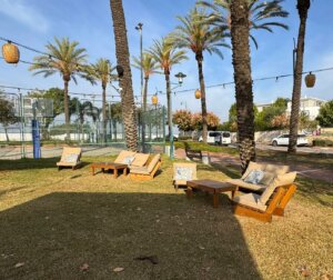 פודטראק המאפיה עגלת קפה גדרה תמונה של מסביב לעגלה