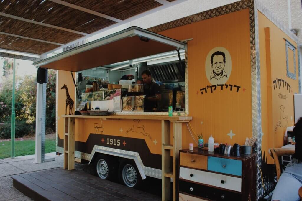 דוידקה עגלת קפה ופודטראק איילת השחר תמונה של העגלה