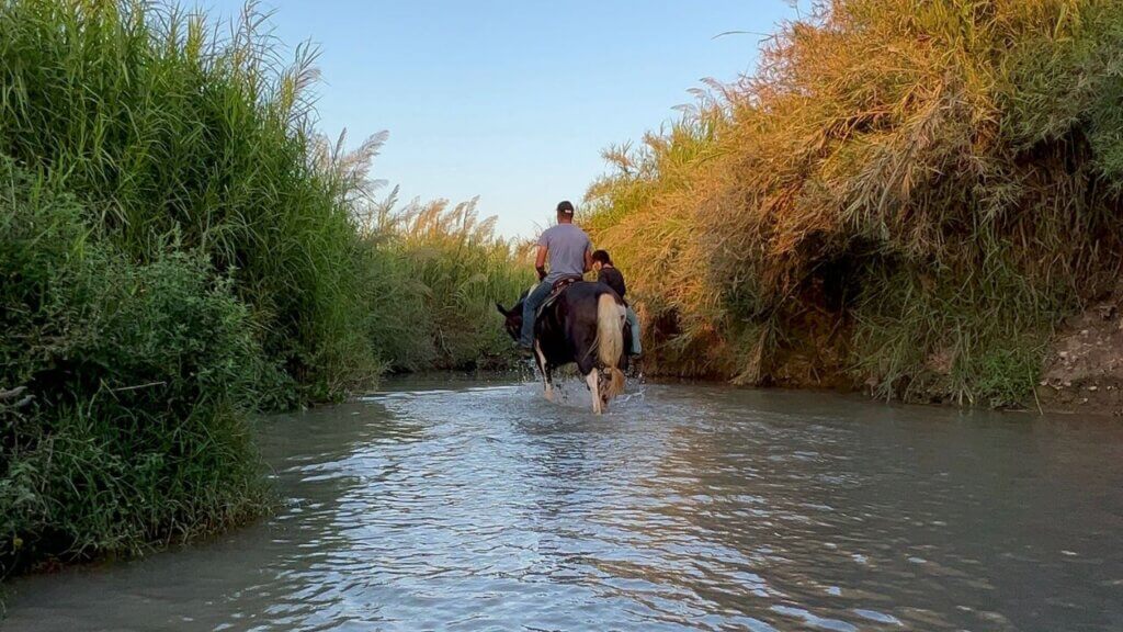 טיול ברמות מנשה תמונה של עין אביאל